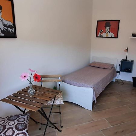 Casatua Lejlighed Taranto Eksteriør billede